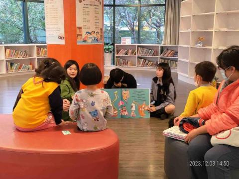 蔡心喬 - 低年級英語繪本活動