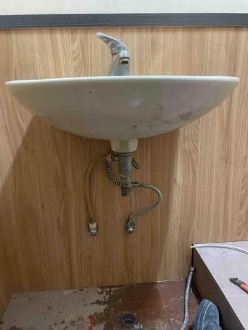 阿勝水電工程 - 洗手台安裝