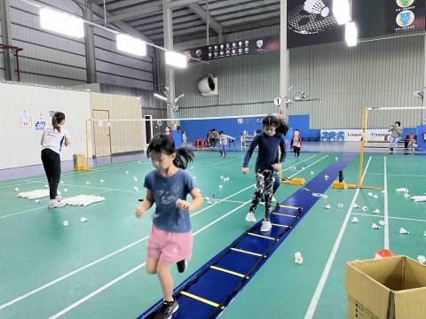 塔瑞尼斯羽球學院 - 創新教學 結合敏捷訓練