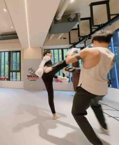 克里斯 實戰防身綜合格鬥拳擊健身 -  克里斯 實戰防身綜合格鬥拳擊健身 -