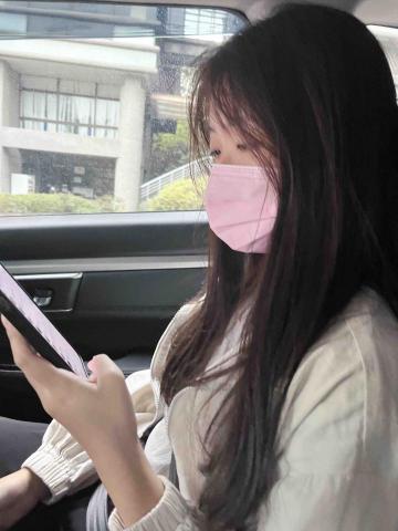 提供ipad繪畫班服務的專家吳奕璇