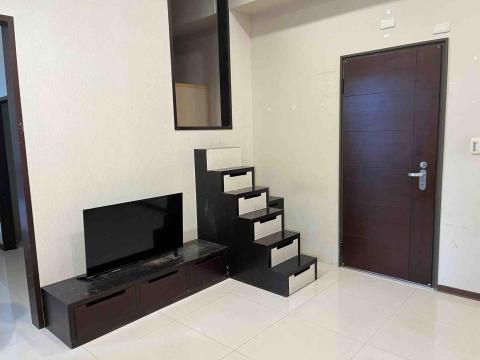 張耀仁 - 施工前牆面有貼壁紙