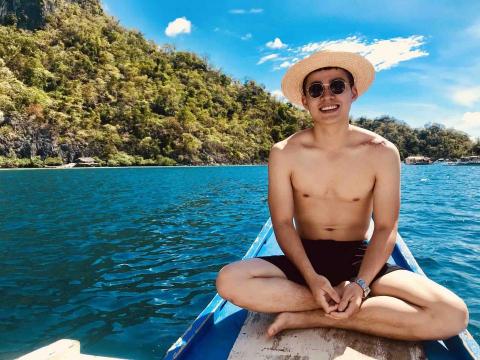 提供淘寶網燈飾服務的專家黃鐙毅