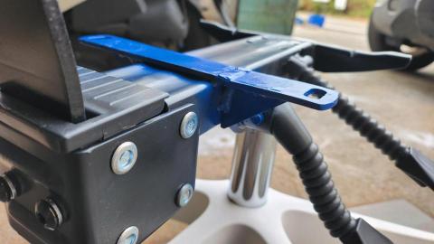 居家修繕/不鏽鋼、鐵件維修加固-魏師傅 - 人體工學座椅基座補強加固 居家修繕/不鏽鋼、鐵件維修加固-魏師傅 - 人體工學座椅基座補強加固