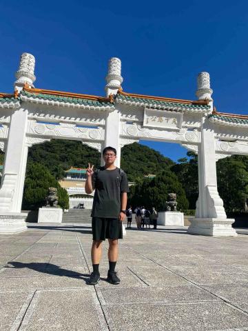 提供92服務的專家楊峻銘