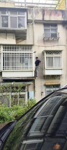 誠豐鐵件工程行 - 雖然沒有踩點，仍然努力克服......1