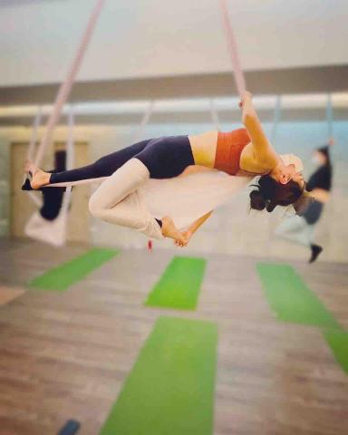 HST_ aerial yoga - 