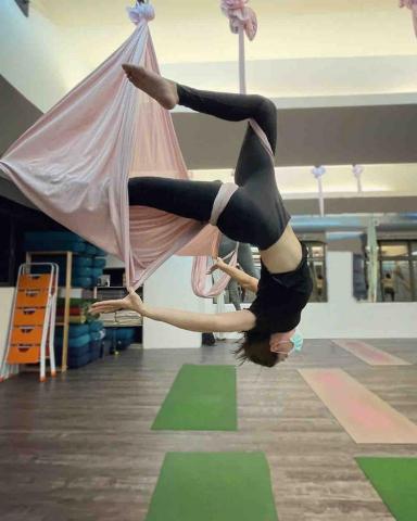 HST_ aerial yoga - 