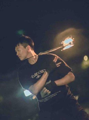 提供高職數學第一冊服務的專家曾韋哲