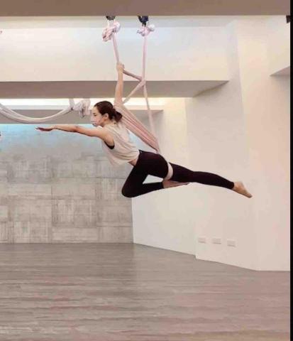 HST_ aerial yoga - 