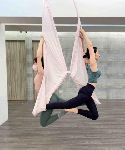 HST_ aerial yoga - 