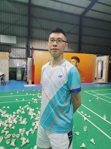 提供羽球規則服務的專家羽球教練 Li King 