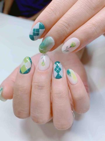 黑貓小姐美甲美睫設計 - 全手繪，無修圖