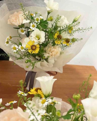 Happiness comes 花藝工作坊 - 鮮花束