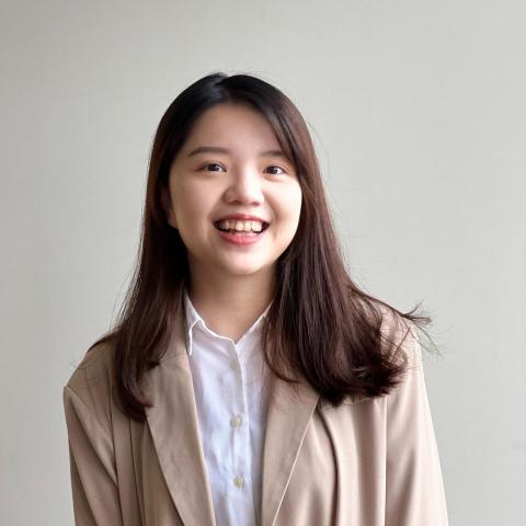 提供寫手遊服務的專家郭咨宜