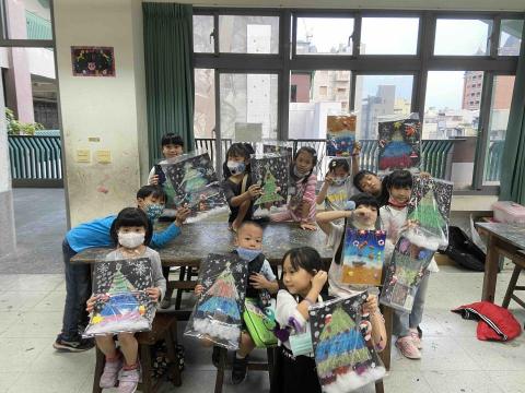 晶晶美術老師 - 平日國小上課紀錄