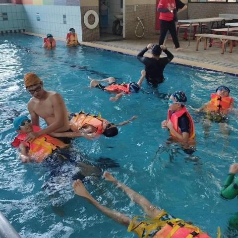游泳教練Jerry  - 水安課程