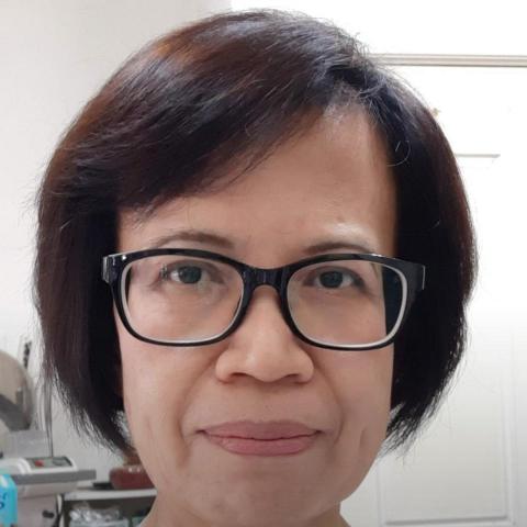 提供雨傘垃圾分類服務的專家簡淑慧