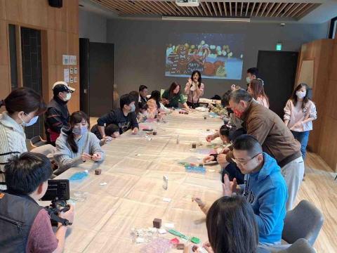 夏蕊童夢工坊 - 受邀指導社區手作課程
