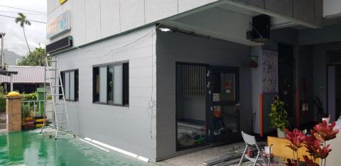 照芳工程行 - 室外三明治隔間
