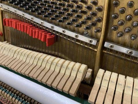 修飾鋼琴調律 - 暫時止音掉不必要的琴弦