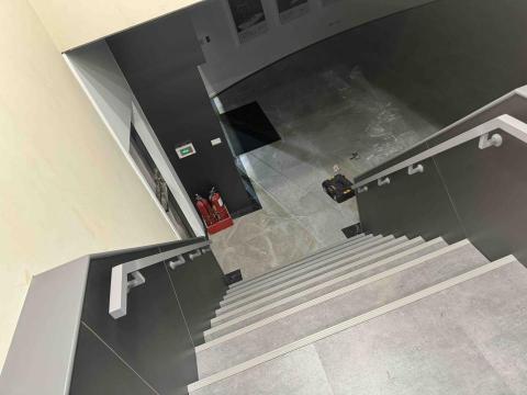 簡意金屬工程 - 烤漆扶手