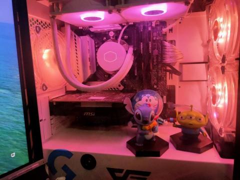 Ren - 客製化桌電