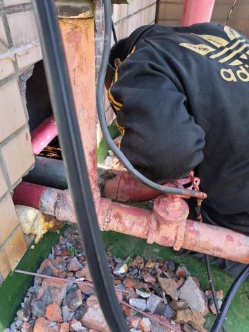 永三消防-石育銘（石頭） - 消防管路破損電焊修繕