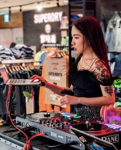 DJ AVA - Sogo忠孝館