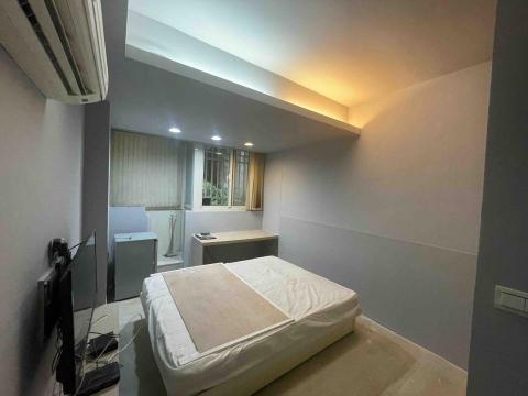 Decent Painting Service 得生油漆服務 - 全室壁紙剔除及油漆。