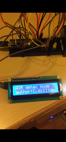陳威廉 - 使用Arduino搭配相關電子零件設計開發空氣品質監測器