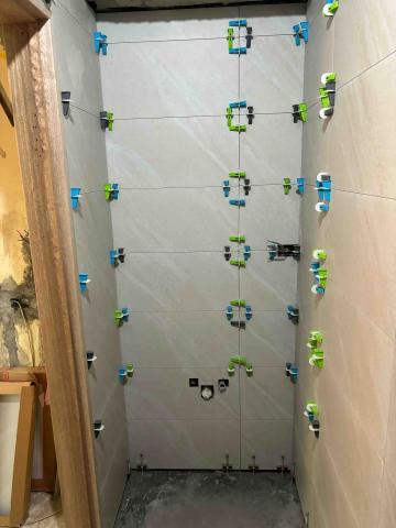 綠世代工程行 - 廁所磁磚