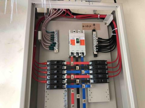 家豪私人水電維修 - 3相4線380/220配電盤接線