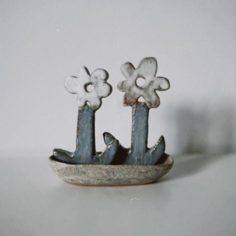 王憶婕 - 雙花線香座