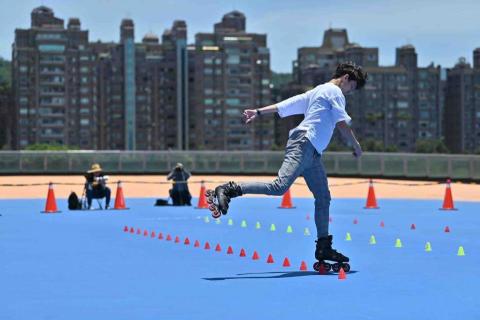 周柏崴 - 專業教學經驗