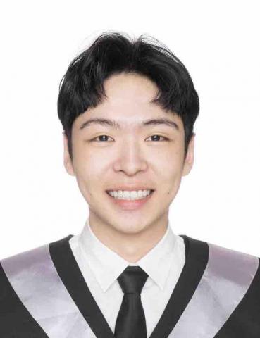 提供ptt爬蟲服務的專家黃榮豐