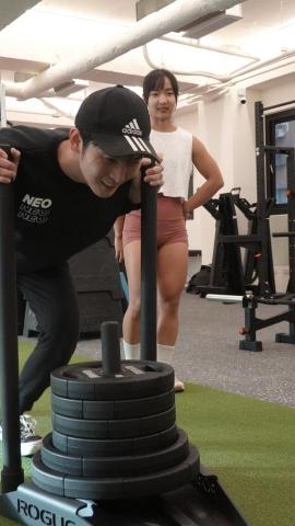 鄭百成 - 女性教練