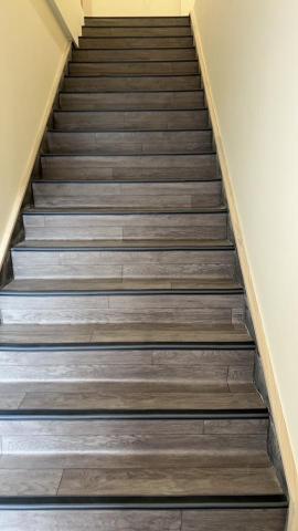 建發室內裝潢行 - 成品分享~樓梯整件式無縫施工