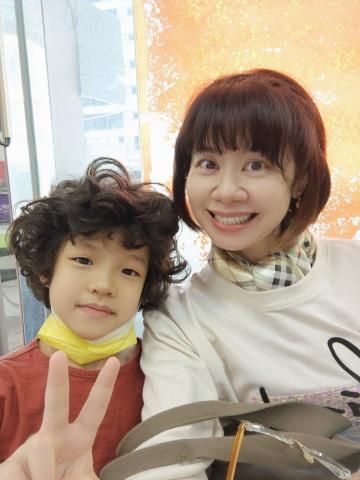 梁老師英語班 Grace - Ian is a smart boy!