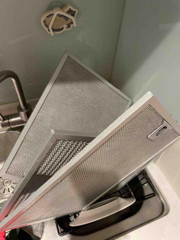 企鵝清潔工作室 - 排油煙罩清潔後