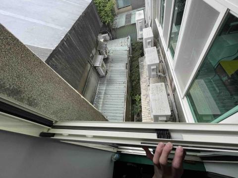 企鵝清潔工作室 - 窗勾清潔