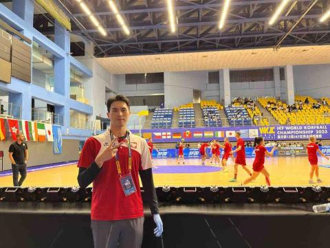 物理治療師 岳龍 - 疼痛改善/健康促進/肌力體能訓練 - 世界合球錦標賽波蘭隊隨隊治療師