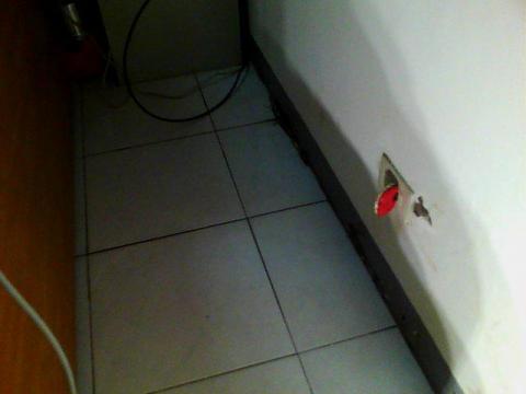 捷倫科技抓漏水電工程 - 漏水