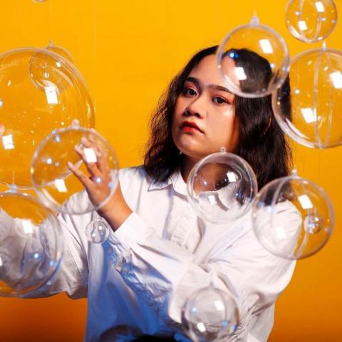 提供寫文章服務的專家鄭惠如