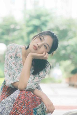 翁心榆 - 個人寫真