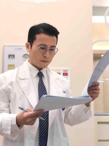 王呈功｜演藝事業 - 