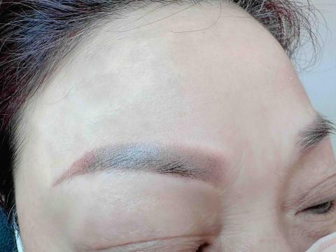 Salina/霧眉/美瞳線/歐洲漂唇/新娘秘書 - 