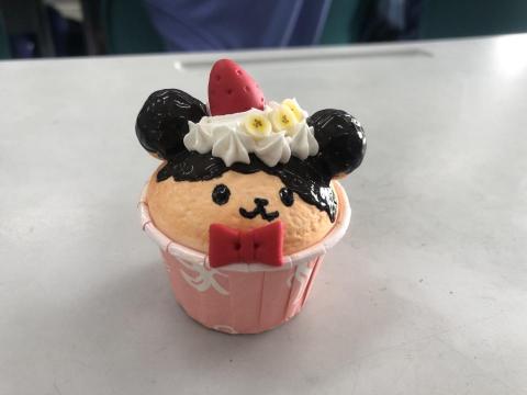 Eliza Lin - 學生作品 --杯子蛋糕