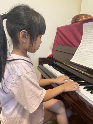 吳靜宜 - 鋼琴家教