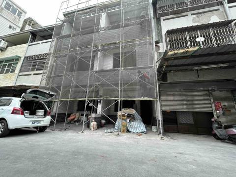 伍磚企業社 - 兩戶整修